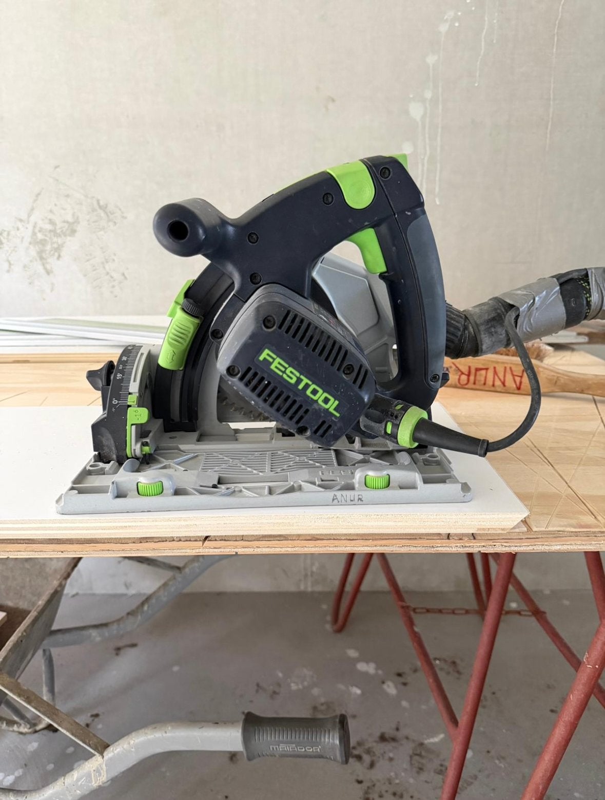 Festool invalzaag TS 55 REBQ - Krachtige precisie zaag, Doe-het-zelf en Verbouw, Gebruikt, Invalzaag, Ophalen of Verzenden, 30 tot 70 mm