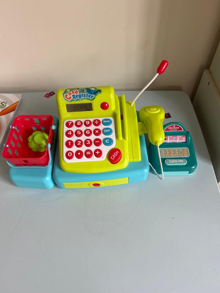 Speelgoed kassa met scanner en winkelmandje, Ophalen of Verzenden, Gebruikt, Rekenen, Met geluid