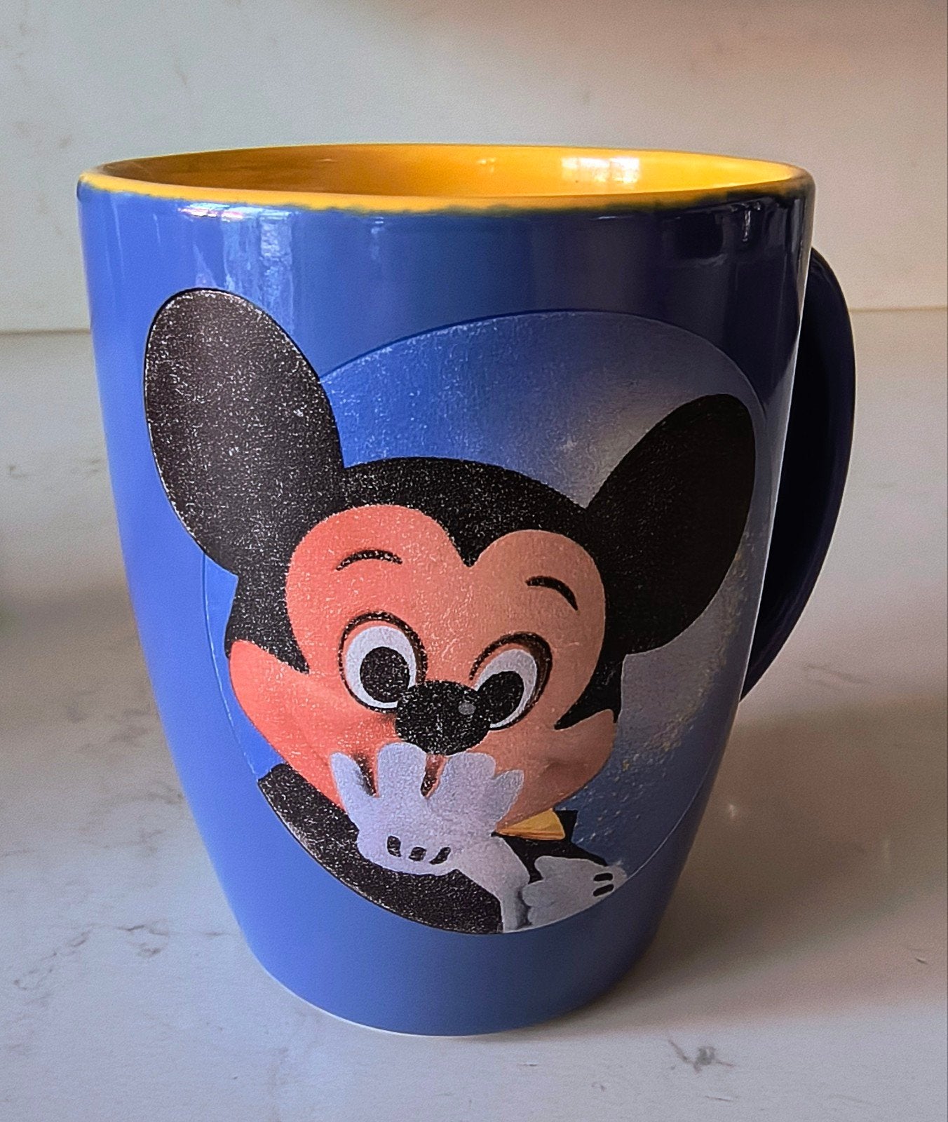 Disney Mickey Mouse Mok - Disneyland Parijs, Gebruikt, Keramiek, Ophalen of Verzenden, Overige stijlen