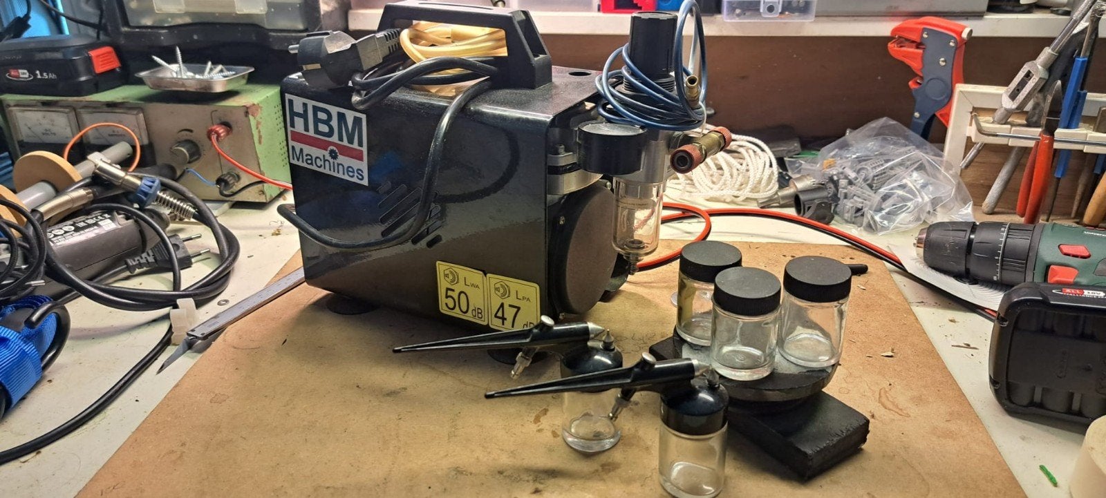 Airbrush compressor, Ophalen