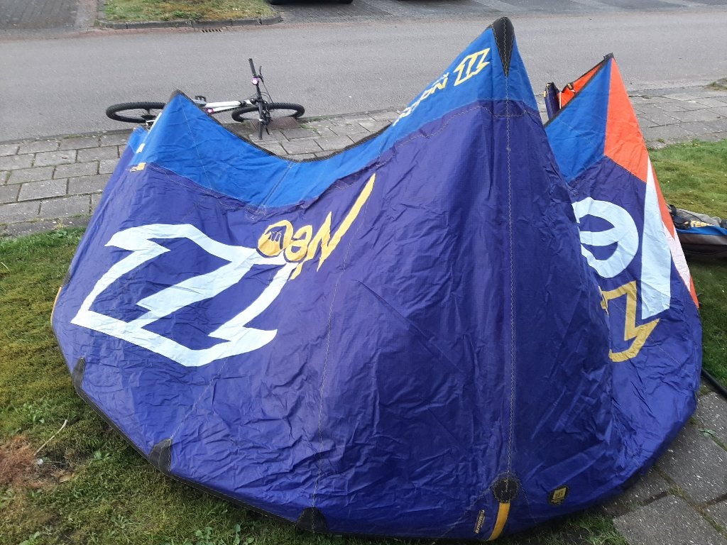 Kitesurf start set: keuze uit kite(s), kiteboard en trapeze, Gebruikt, Kitesurf-set, Twintip, Ophalen of Verzenden