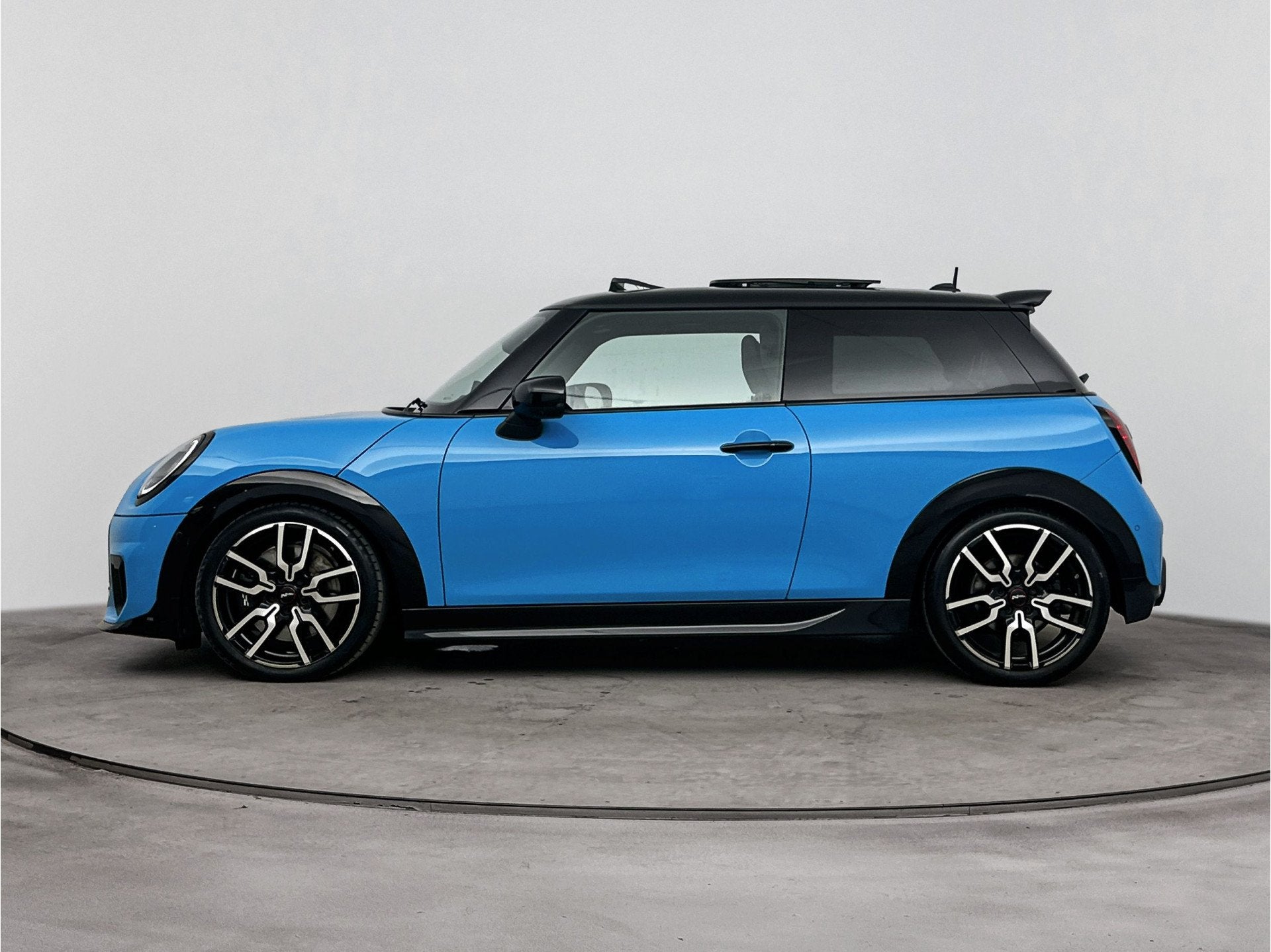 MINI Hatchback Cooper S Automaat / JCW / Pakket XL / JCW / P, Auto's, Gebruikt, 4 cilinders, Met garantie (alle), 4 stoelen