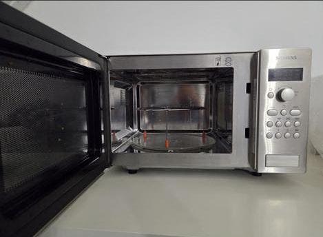 Siemens magnetron, Ophalen of Verzenden, Zo goed als nieuw, Hete lucht, Minder dan 45 cm