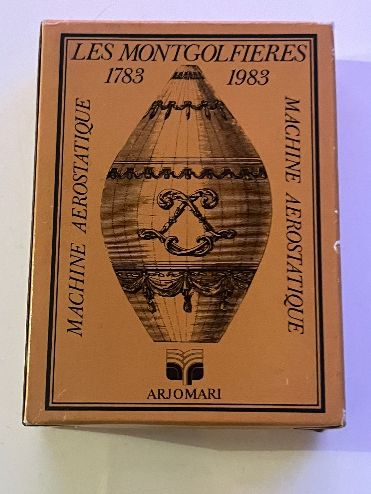 Speelkaarten Grimaud Les Montgolfières 1783–1983 + boekje, Verzenden, Gebruikt, Speelkaart(en)