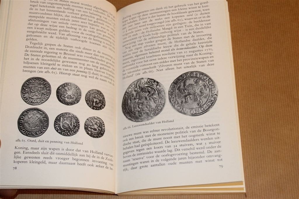 De Nederlandse Munten — H.E. van Gelder — Aula, Ophalen of Verzenden, Boek of Naslagwerk