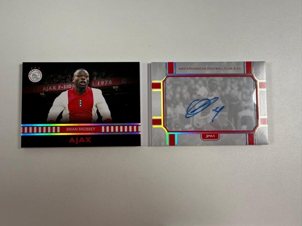 Brian Brobbey /25 Auto Booklet Daka Ajax 2024-25, Ophalen of Verzenden, Nieuw, Ajax, Poster, Plaatje of Sticker