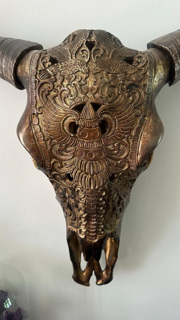 Decoratieve Buffelschedel met Gedetailleerd Snijwerk, Ophalen, Gebruikt, Overige materialen, Boho