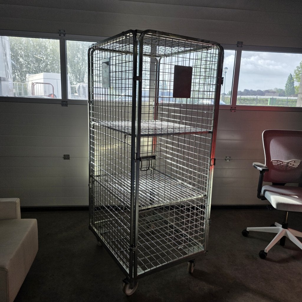 Nette 4-zijdige rolcontainer rondom gesloten met deur, Doe-het-zelf en Verbouw, Transportwagens, Niet ingevuld, Gebruikt, Niet ingevuld