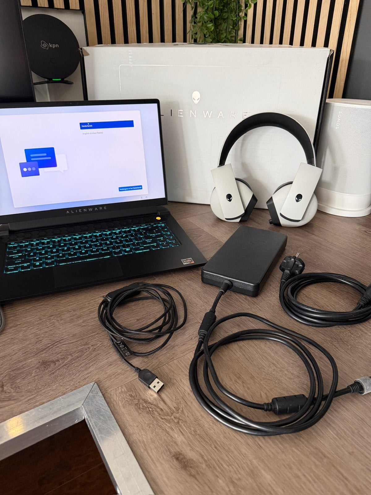 Alienware m15 Ryzen Edition R5 gaming laptop, Computers en Software, Overige Computers en Software, Ophalen of Verzenden, Zo goed als nieuw