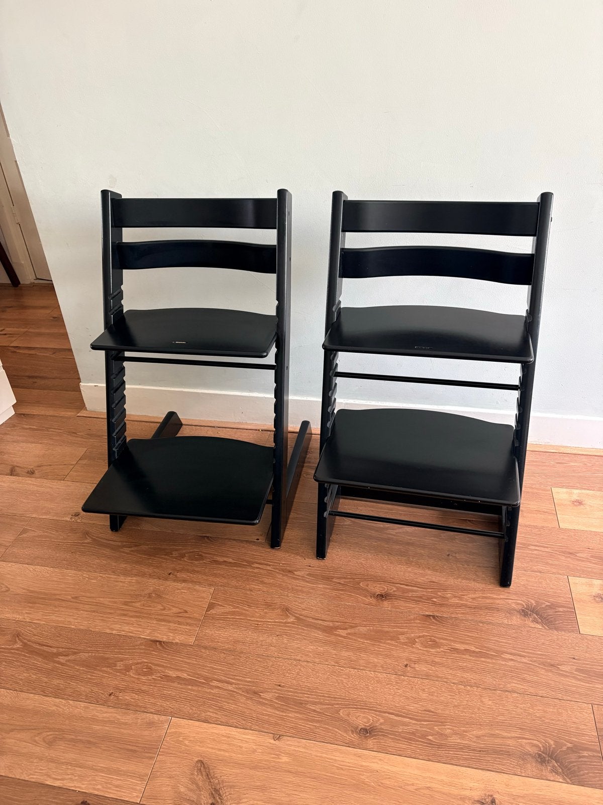 Stokke Tripp Trapp meegroeistoelen (twee stuks), Ophalen, Zo goed als nieuw, Meegroeistoel