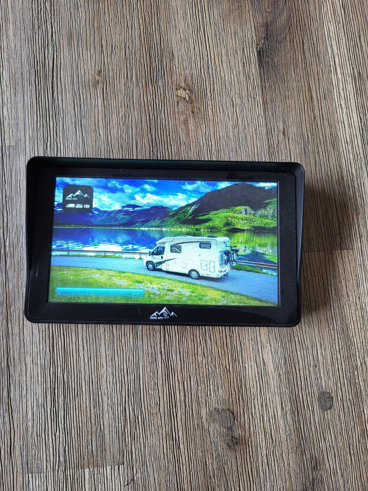 Berg GPS 7 inch navigatiesysteem voor campers, Ophalen