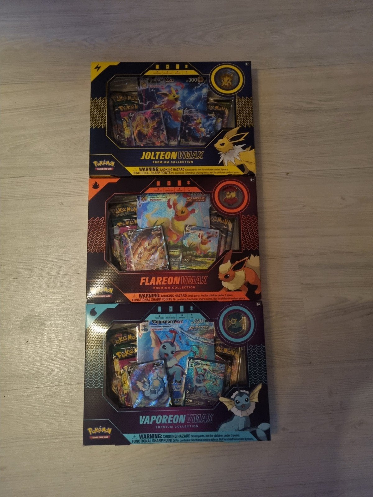 Pokémon VMAX Premium Collectie: Jolteon, Flareon, Vaporeon, Ophalen of Verzenden, Nieuw