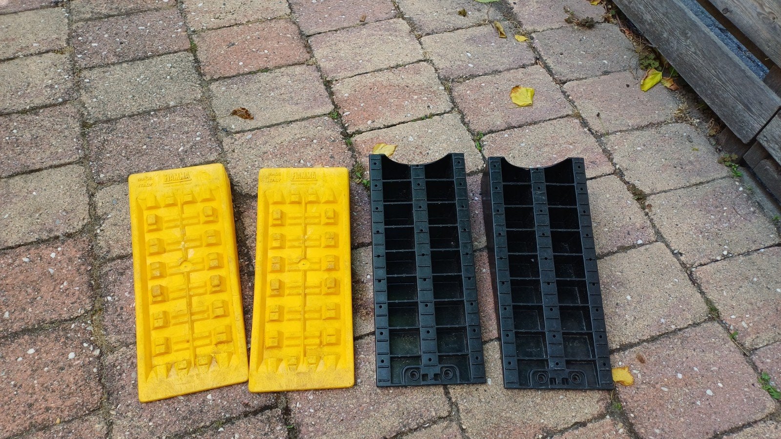Levelblokken/ oprijblokken camper (4 stuks), Ophalen of Verzenden, Gebruikt