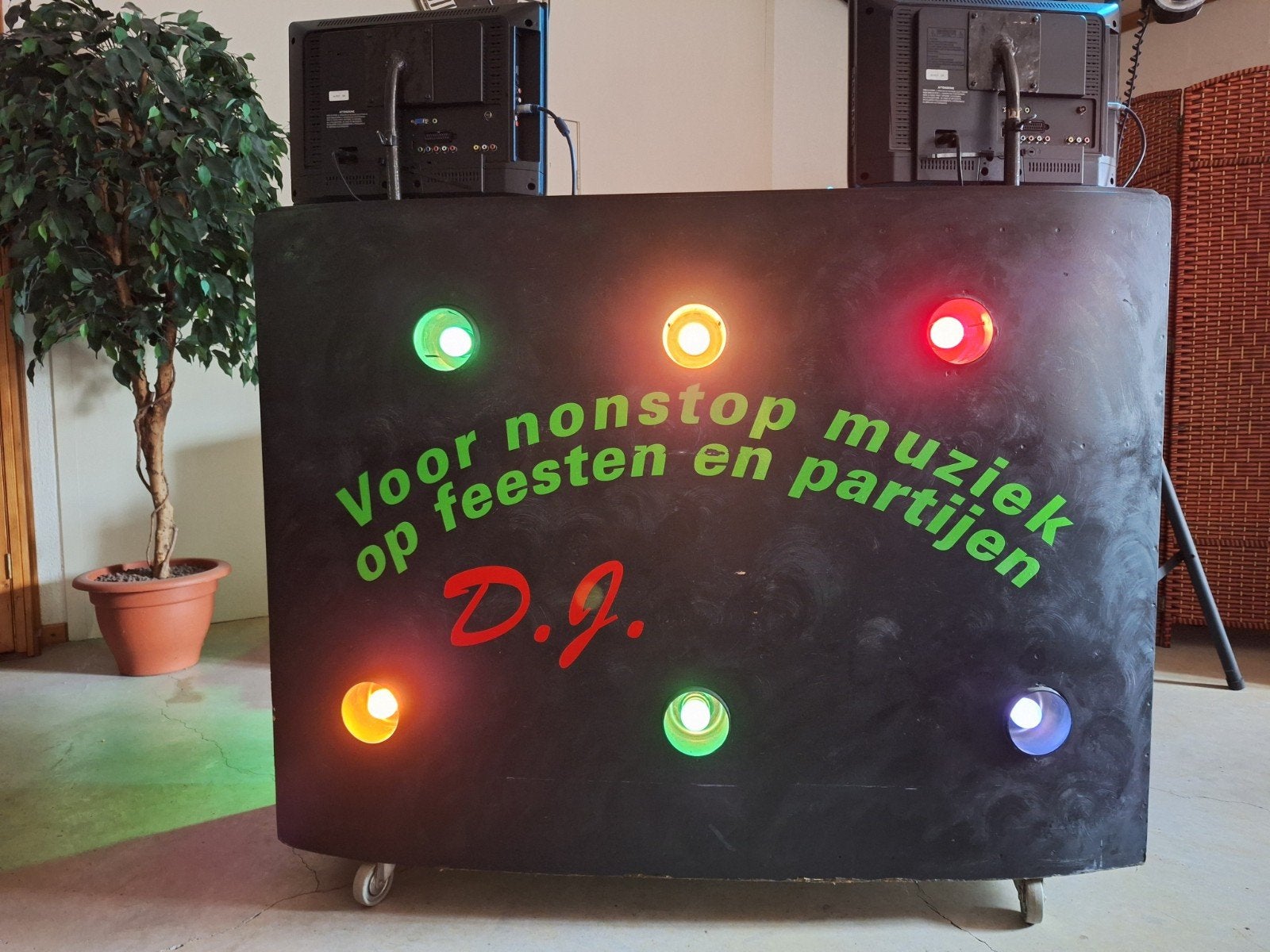 Disco meubel compleet met JB systems 8 kanaals mengpaneel, Ophalen