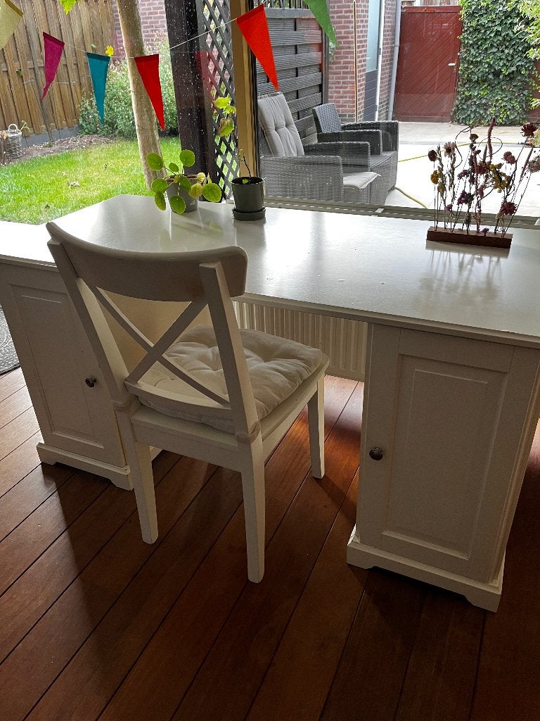 Witte houten schrijftafel/bureau van IKEA, Ophalen, Gebruikt, Scandinavisch, Schoolbureau