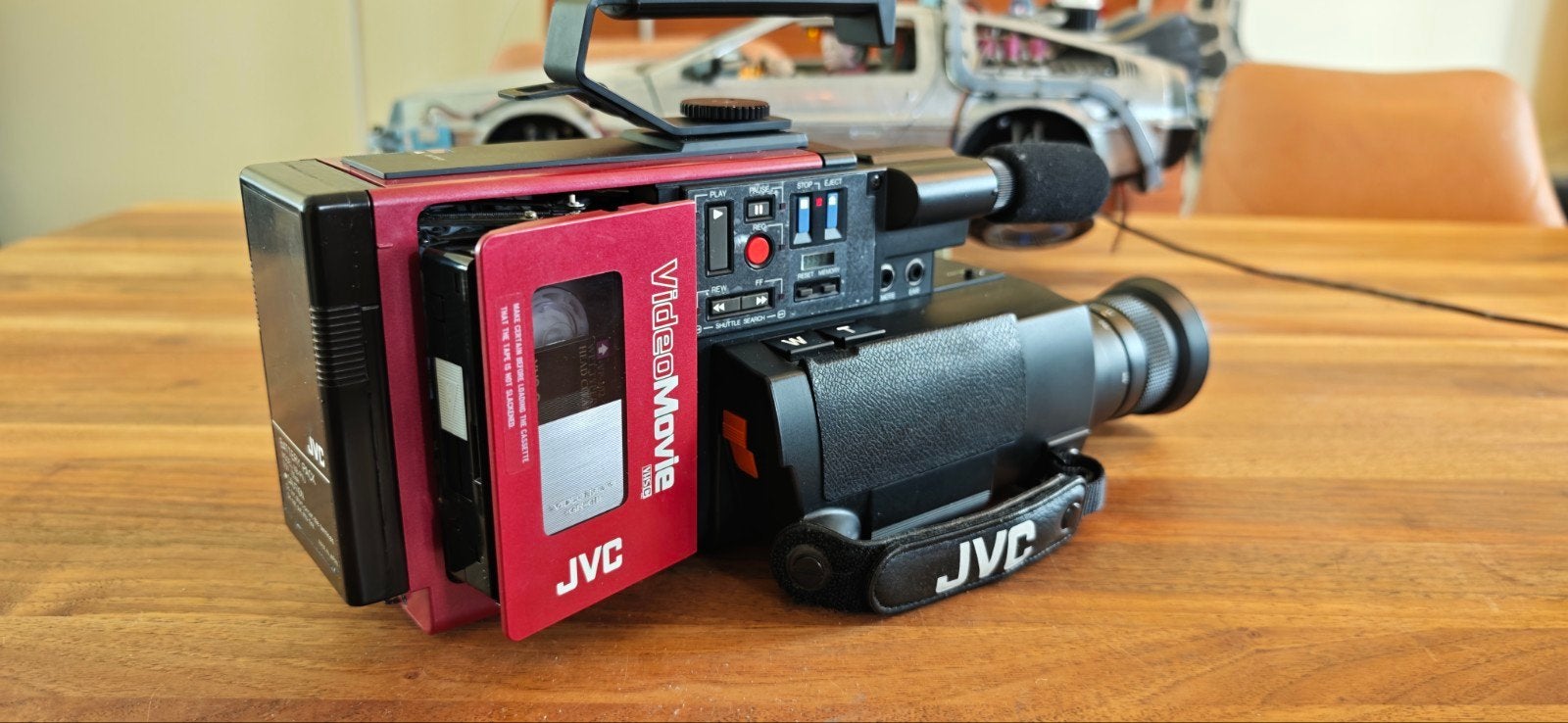 JVC GR-C1 Back to the Future, Ophalen