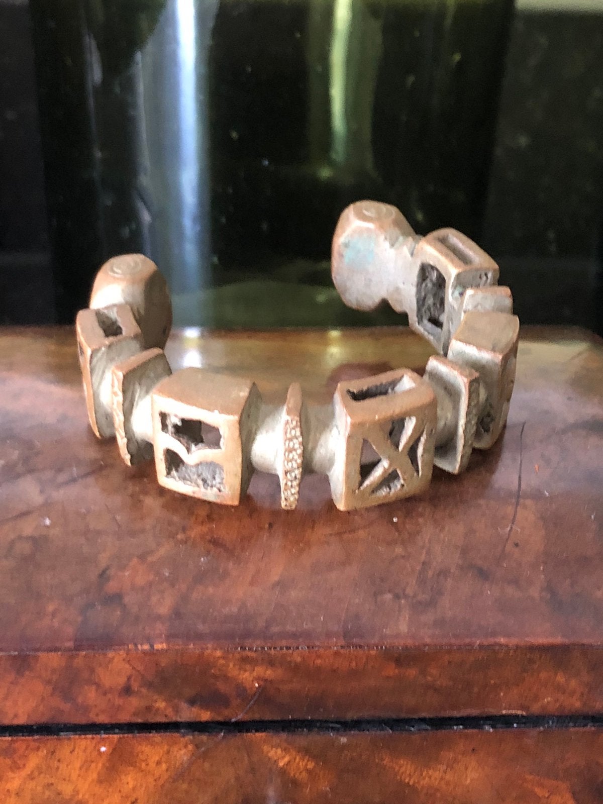 Antieke bronzen armband, Verzenden