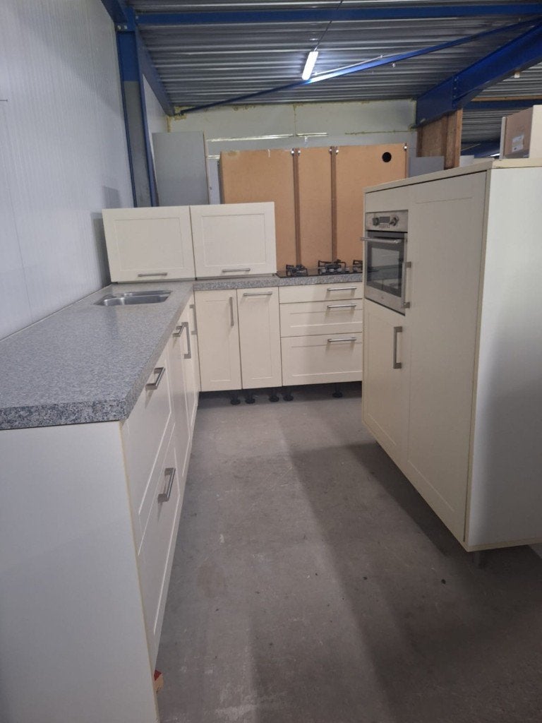 Complete keuken met APP 120Keukens op voorraad Nr. 2969