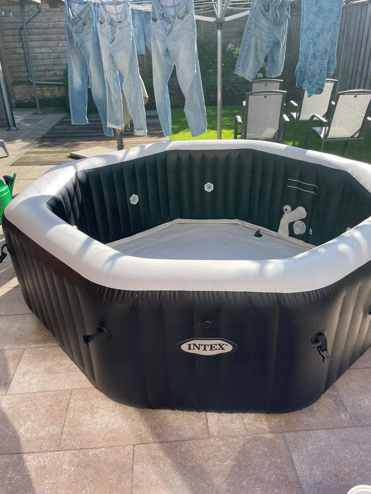 Intex opblaasbare spa 6 persoons, Ophalen, Gebruikt