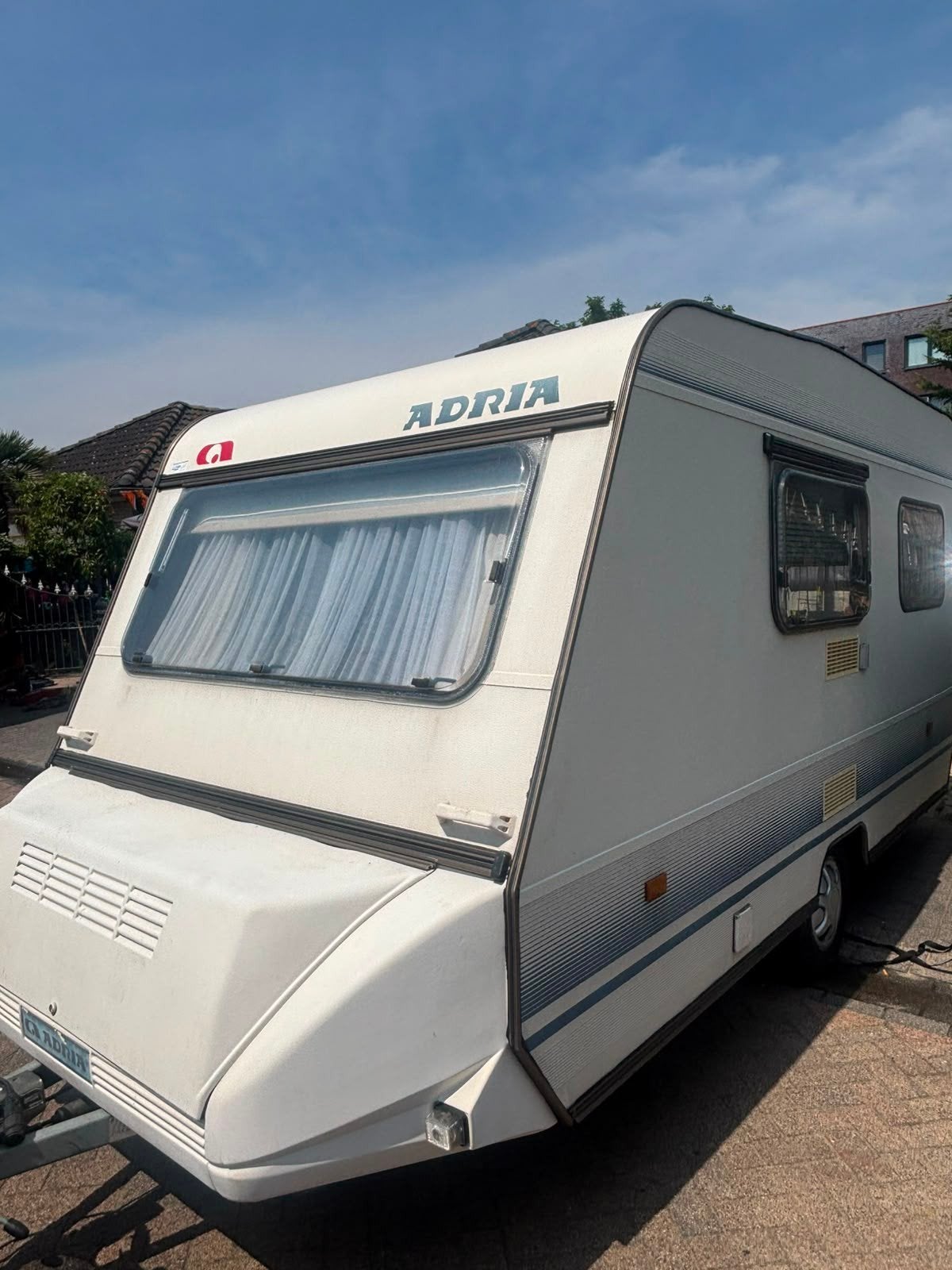 Leuke! Beginners caravan adria met voortent en luifel!, Caravans en Kamperen, Caravans, Rondzit, 4 tot 5 meter, 500 - 750 kg, Tot en met 3