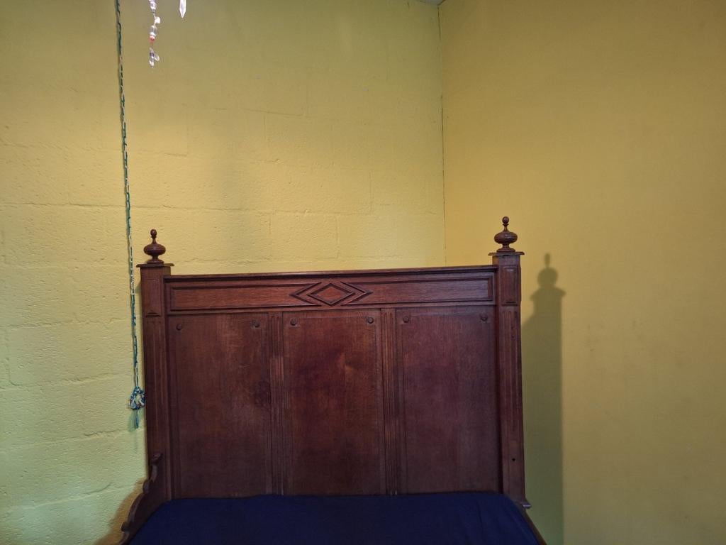 Antiek eikenhouten twijfelaar bed op wieltjes, Antiek en Kunst, Ophalen