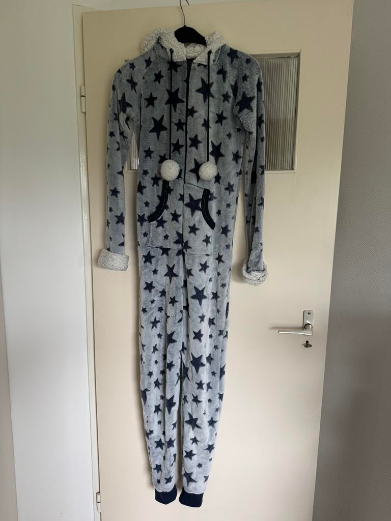 Onesie maat 32 / 176 als nieuw grijs met bkauwe sterren, Ophalen of Verzenden, Zo goed als nieuw, Jongen of Meisje