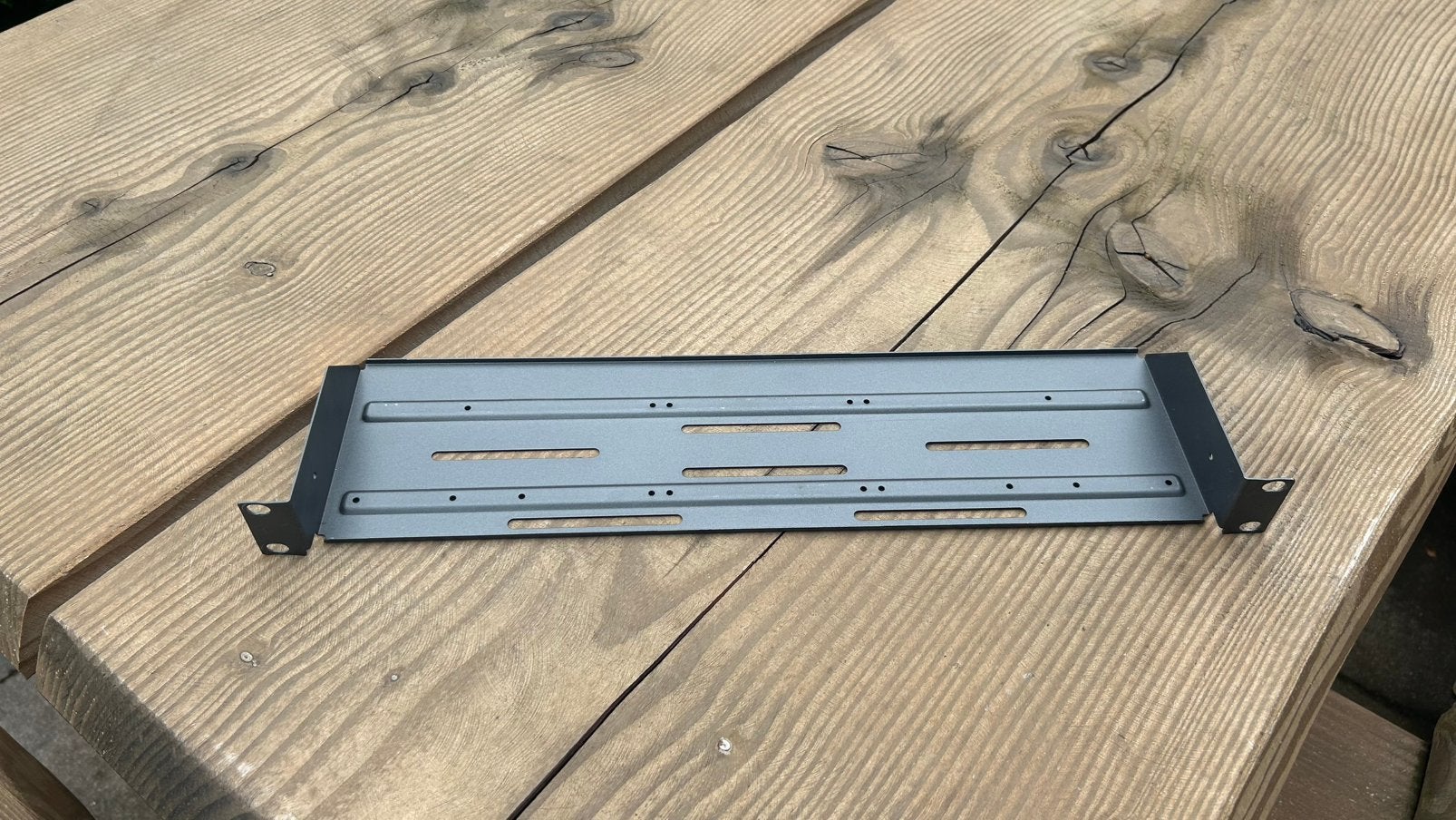 Rackmount voor sennheiser ew100 G1of G2, Muziek en Instrumenten, Microfoons, Ophalen of Verzenden, Gebruikt, Overige typen, Draadloos