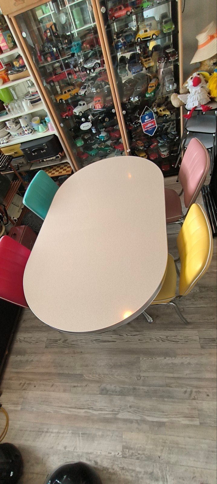 Vintage eettafel met 4 stoelen - Jaren '50 Diner Stijl, Huis en Inrichting, Stoelen, Ophalen, Gebruikt, Overige kleuren, Jaren '50 Diner Stijl, Retro