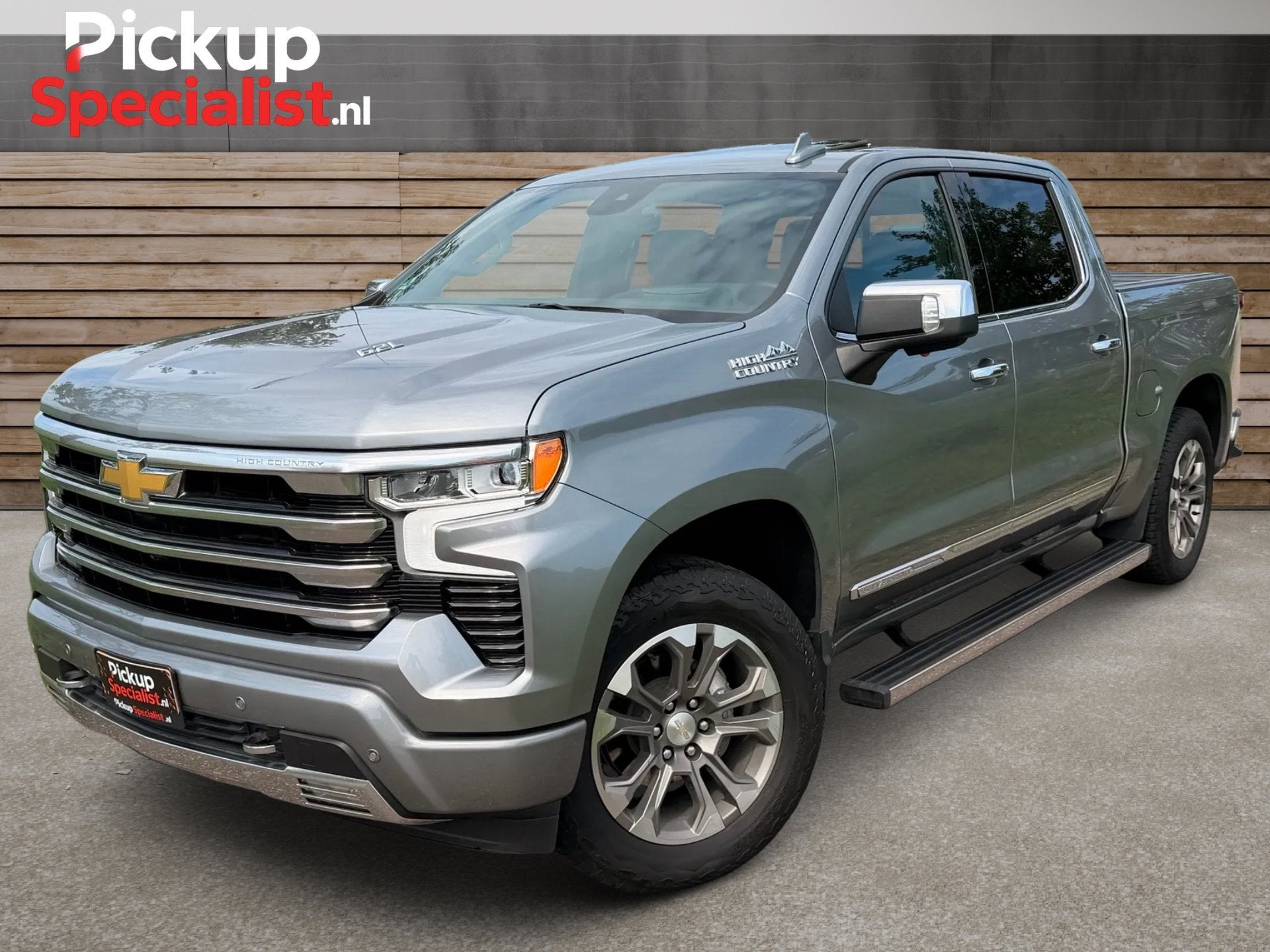 Chevrolet SILVERADO HIGH COUNTRY 6.2 V8 ,1STE EIG , NIEUWSTA, Auto's, Automaat, Dealer onderhouden, SUV of Terreinwagen, Te koop
