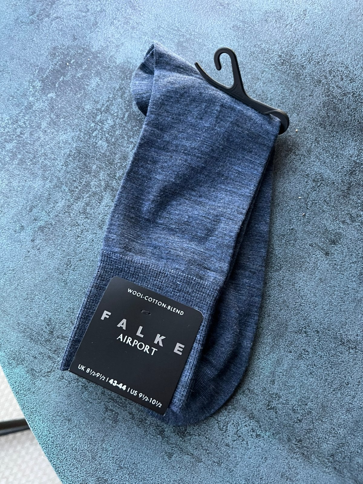 Falke airport  Blauwe sokken  Maat 43-44  Nieuw met kaartje, Verzenden, Nieuw, Maat 43 t/m 46, Blauw