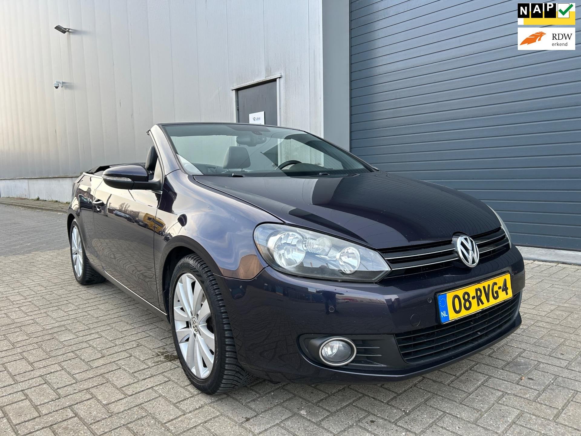 Volkswagen Golf Cabriolet 1.2 TSI BM CLIMA PDC NAP, Voorwielaandrijving, Euro 5, Zwart, Cabriolet