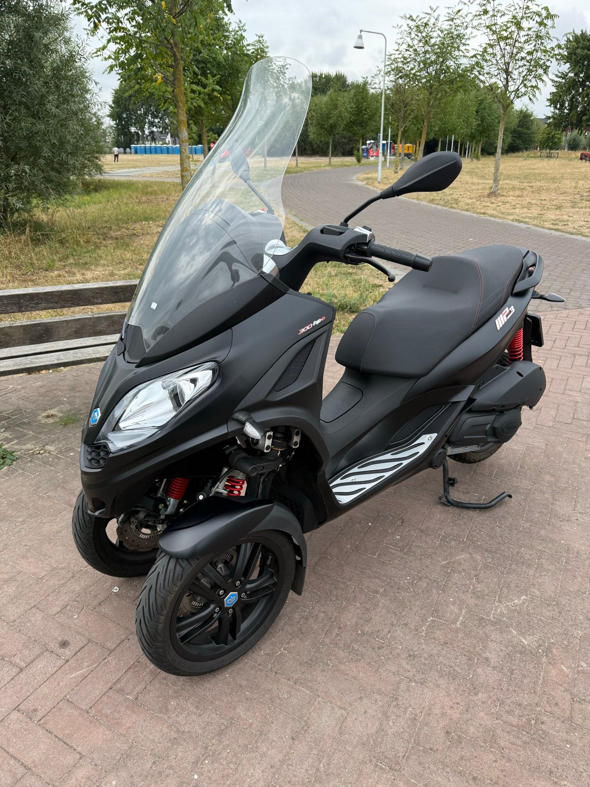 Piaggio MP3 300 HPE Sport - Zo goed als nieuw, Scooter, 300 cc, Particulier, Automaat