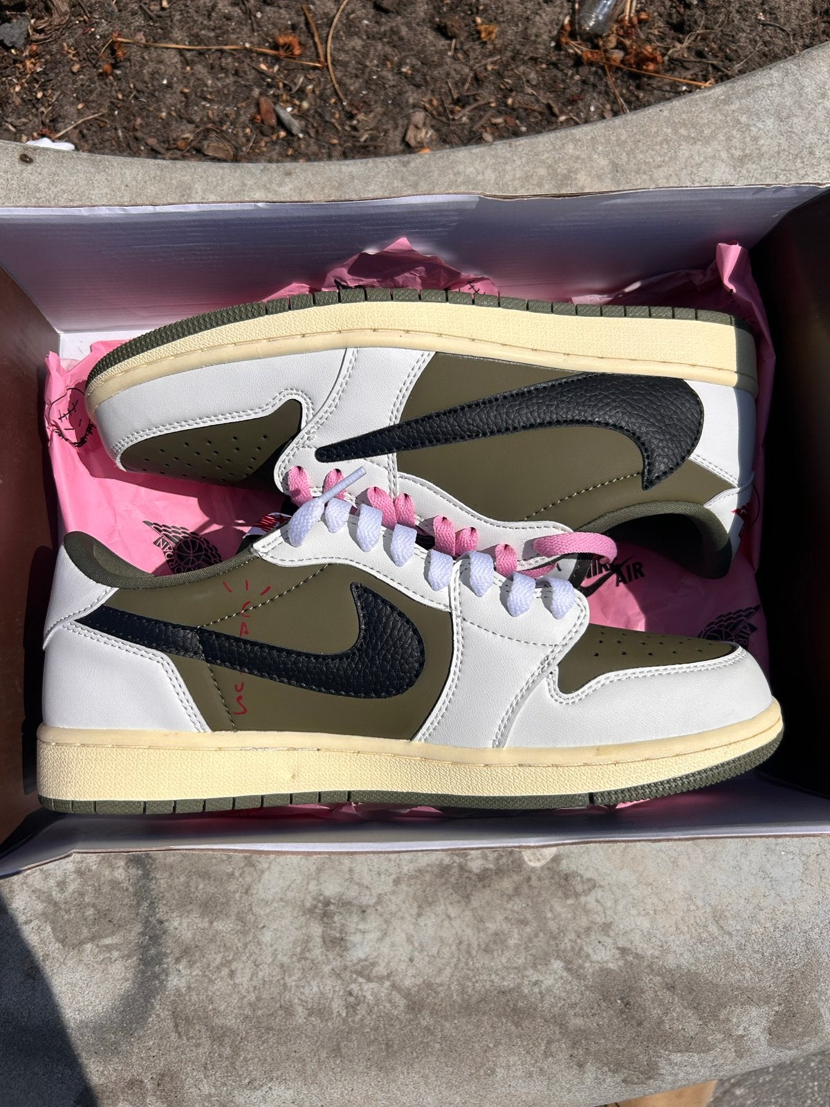 Nike Air Jordan 1 Low Travis Scott Reverse Olive, Kleding | Heren, Schoenen, Nieuw, Sneakers of Gympen, Bruin, Ophalen of Verzenden