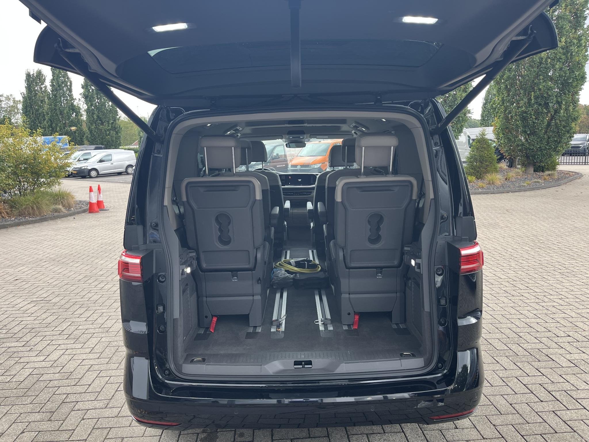 Volkswagen Multivan 1.4 eHybrid L1H1 Style 217PK | Automaat, Auto's, Volkswagen, 12 maanden, Gebruikt, Euro 6, 138 €/maand
