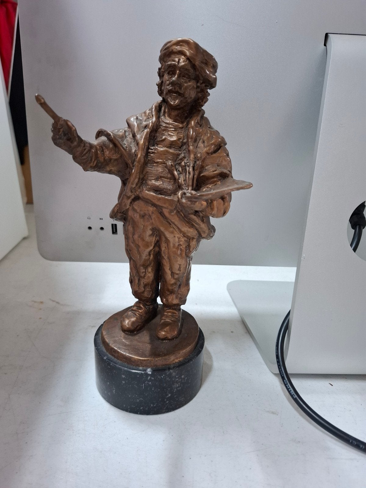 Bronzen beeldje van Rembrandt van Rijn op marmeren sokkel, Antiek en Kunst, Ophalen of Verzenden, Brons, 20 - 50 cm, Op sokkel