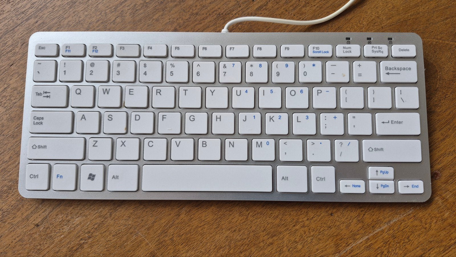 R-Go Tools Ergo Compact Toetsenbord QWERTY, Ophalen, Zo goed als nieuw, Ergonomisch, Qwerty