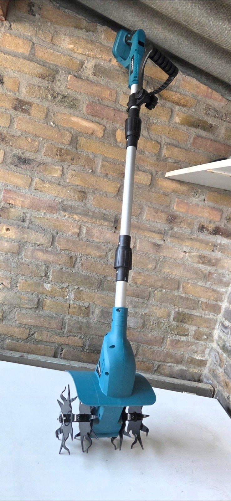 Yofidra accu tuinfrees / grondfrees – zo goed als nieuw, Ophalen, Zo goed als nieuw