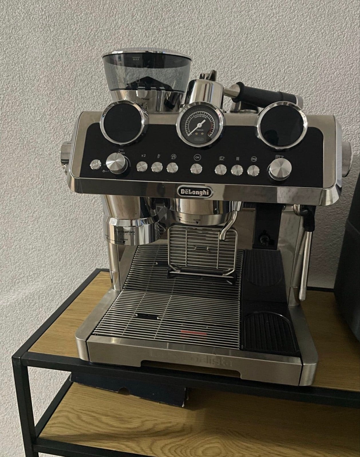 De'Longhi La Specialista Maestro EC9865.M Barista, Afneembaar waterreservoir, Espresso apparaat, Zo goed als nieuw, Koffiebonen