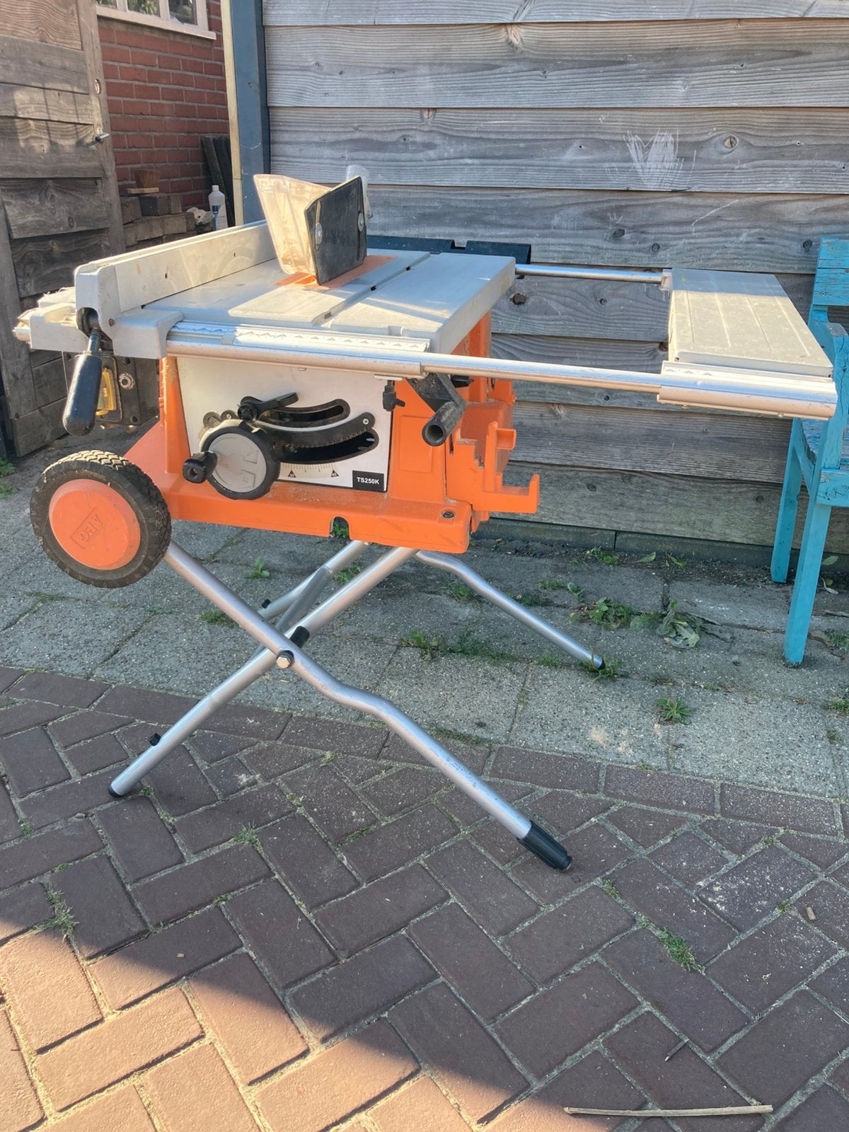 AEG TS250K Cirkelzaag, Doe-het-zelf en Verbouw, Gereedschap | Zaagmachines, Ophalen, Gebruikt, Cirkelzaag, 70 mm of meer