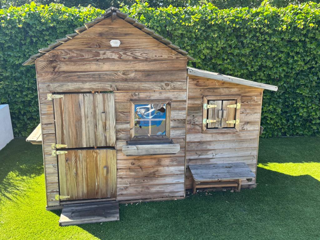 Speelhuisje van hout, Ophalen, Gebruikt, Hout