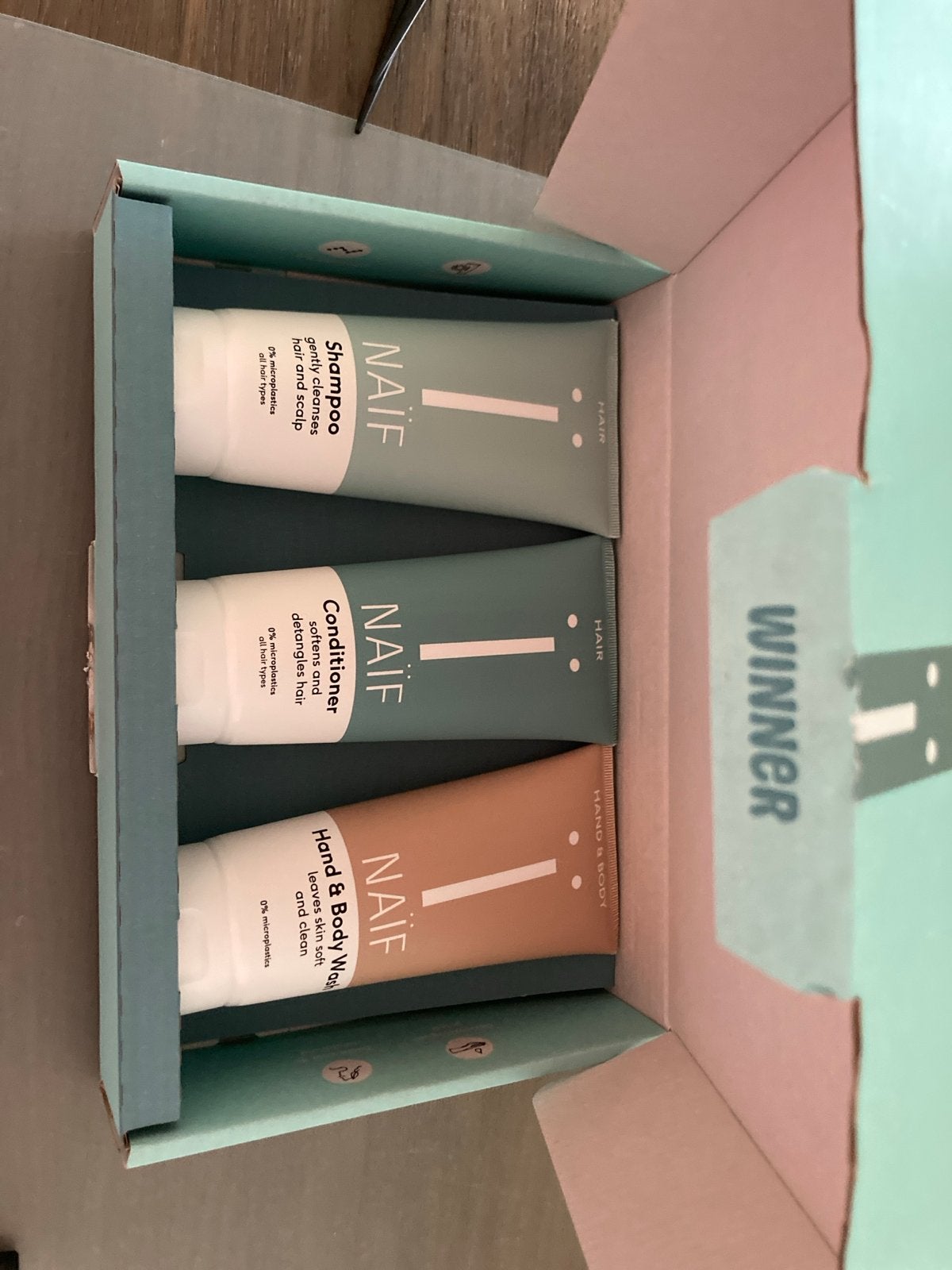 NAÏF Haar- en Lichaamsverzorgingsset (Shampoo, Conditioner,, Ophalen of Verzenden, Nieuw, Overige typen