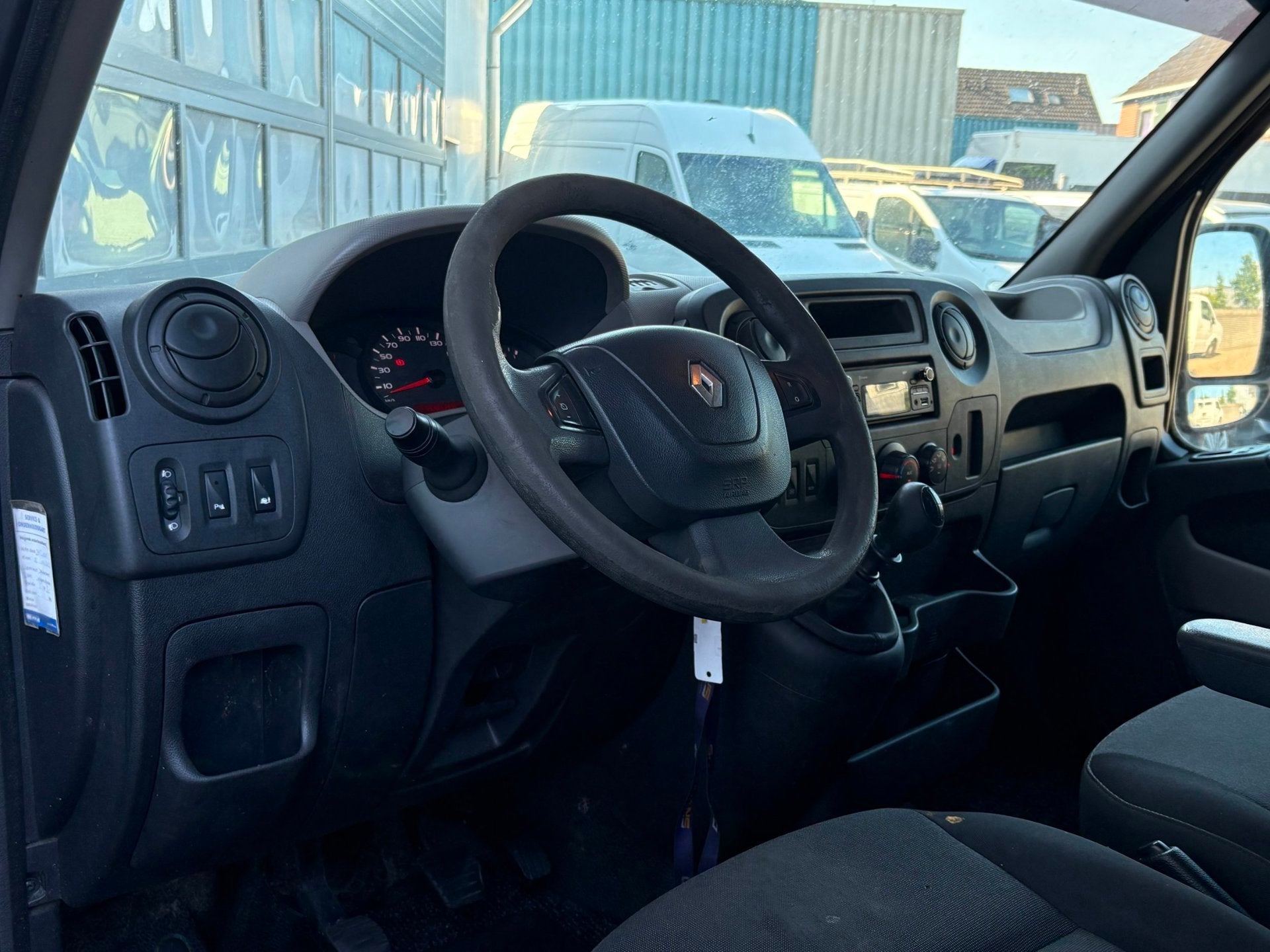Renault Master T35 2.3dCi 136pk L3H2 Airco Cruise 3-pers., Auto's, Euro 5, Gebruikt, Zwart, 4 cilinders