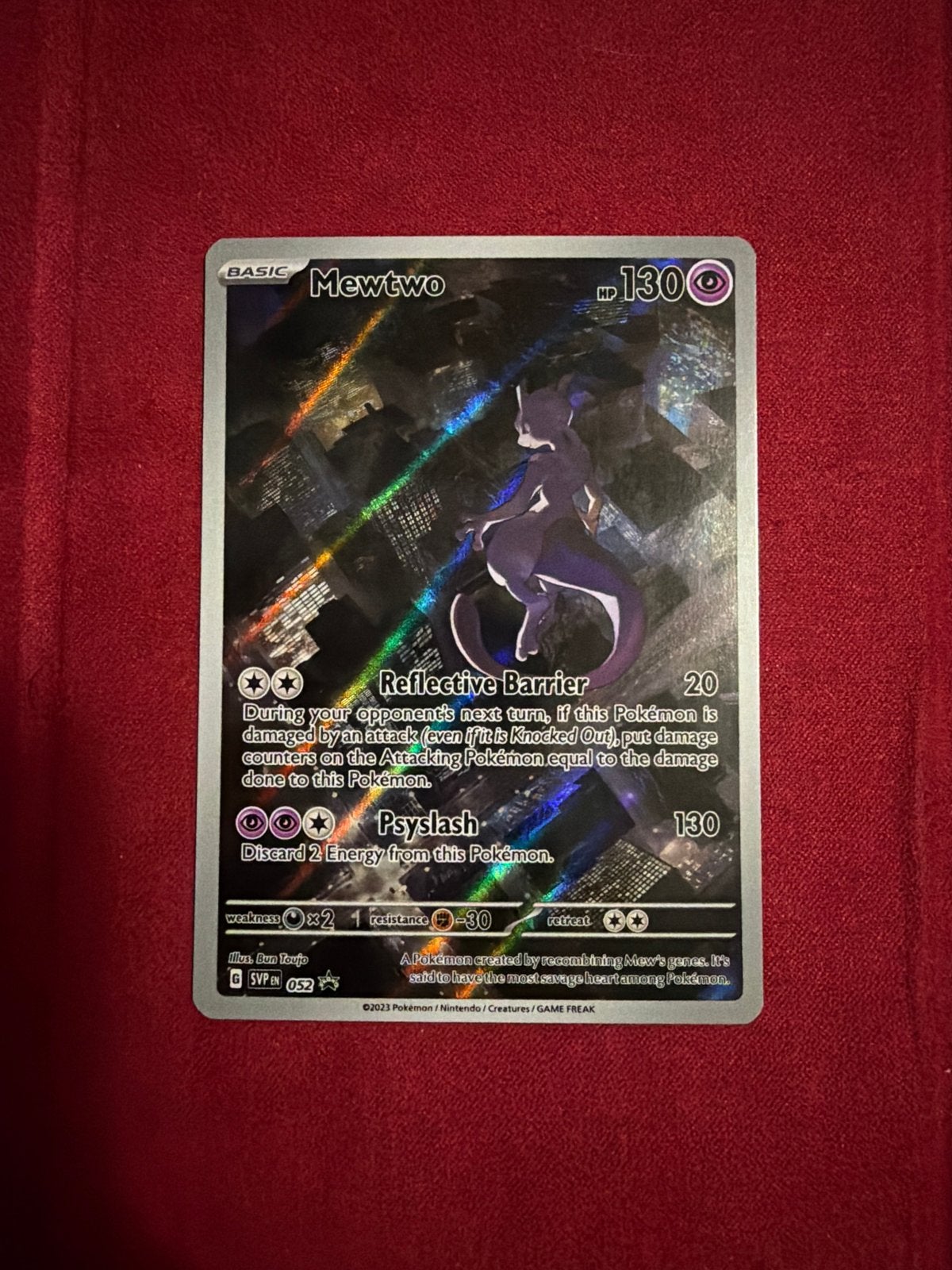 Mewtwo Pokémon kaart - Zeldzaam en glimmend, Hobby en Vrije tijd, Verzamelkaartspellen | Pokémon, Ophalen of Verzenden, Zo goed als nieuw