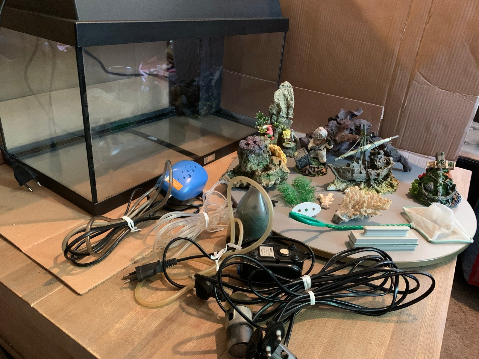 Juwel Aquarium met accesoires, Dieren en Toebehoren, Ophalen, Gebruikt, Inclusief toebehoren, Leeg aquarium