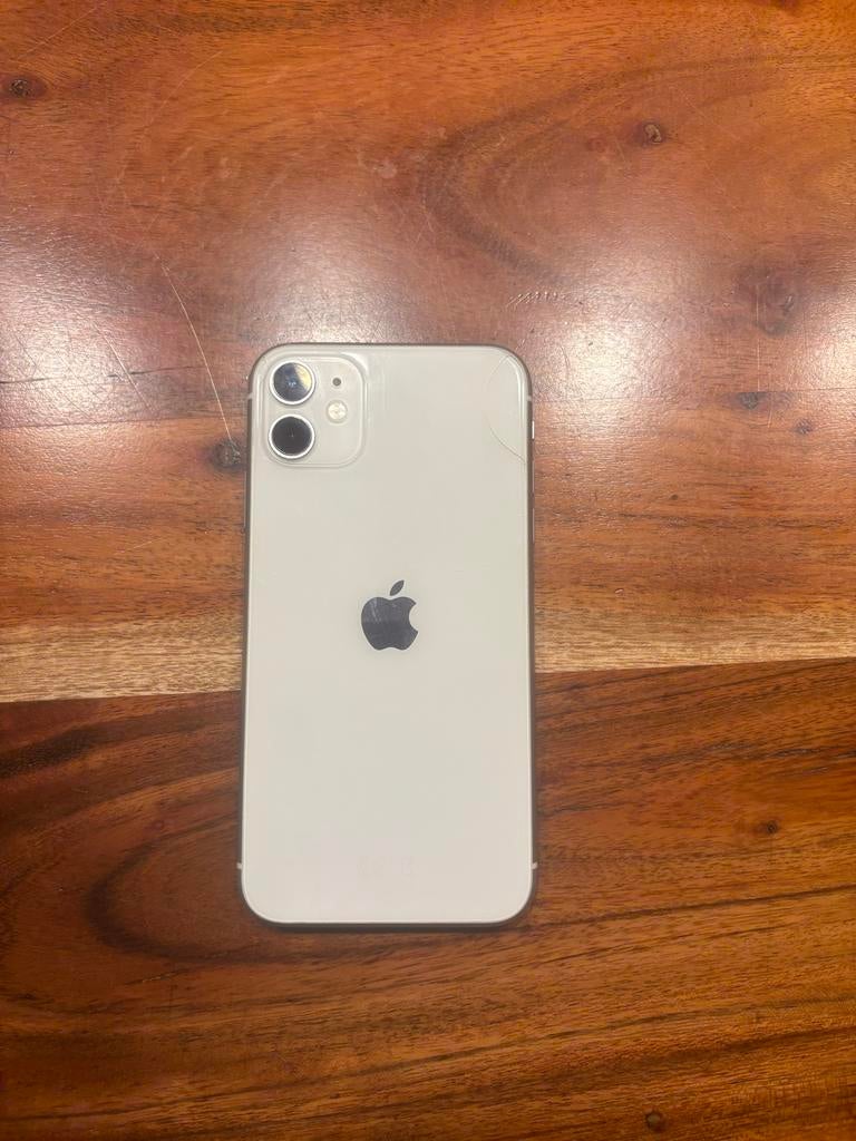 iPhone 11 met waterschade - Niet werkend, 128 GB, Wit, Zonder simlock, Niet werkend