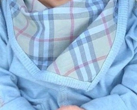 Burberry slabbetje blauw baby accessoires merk slabbetjes, Verzenden, Zo goed als nieuw, Burberry
