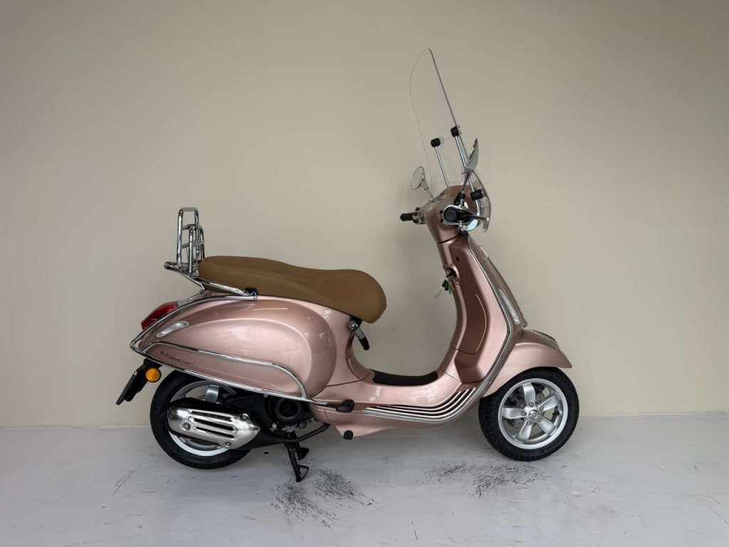 Vespa Primavera Brom 45 km/h, BWJ 2018, Spark Rose Metallic, Niet ingevuld, Gebruikt, Maximaal 45 km/u, Niet ingevuld