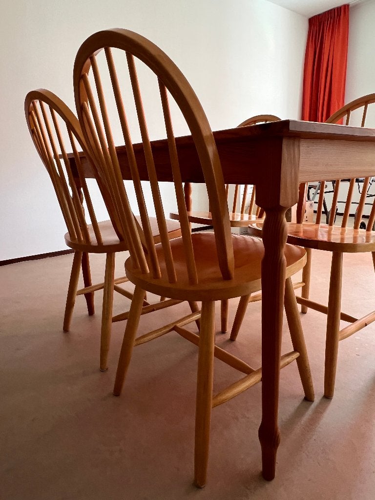 Set van 4 eetkamerstoelen, met kleine eettafel, Huis en Inrichting, Ophalen, Minder dan 50 cm, Minder dan 50 cm, Zo goed als nieuw
