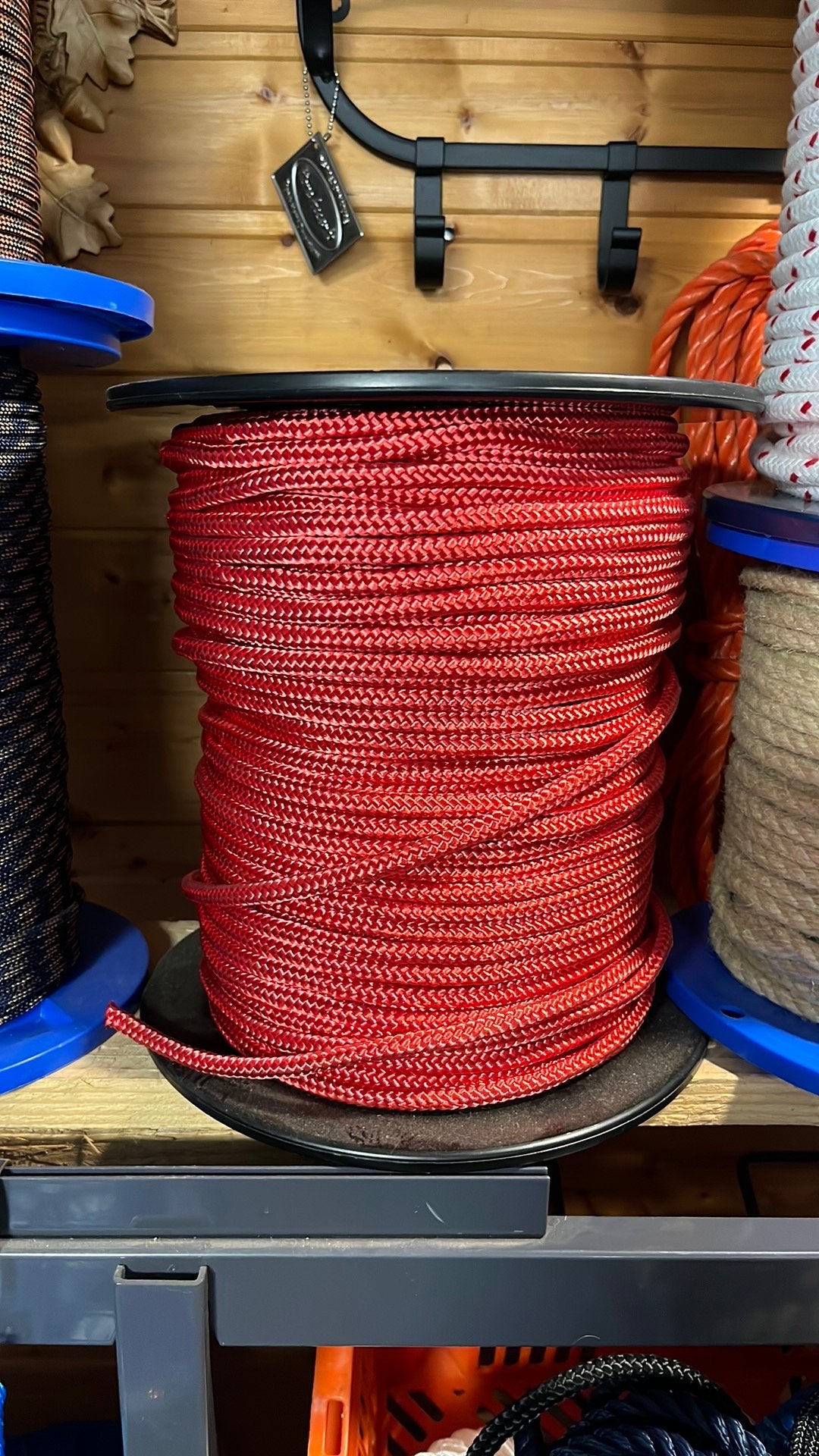 Rol 130 meter 7 mm dik polyester touw, Watersport en Boten, Ophalen of Verzenden, Nieuw, Lijn of Blok