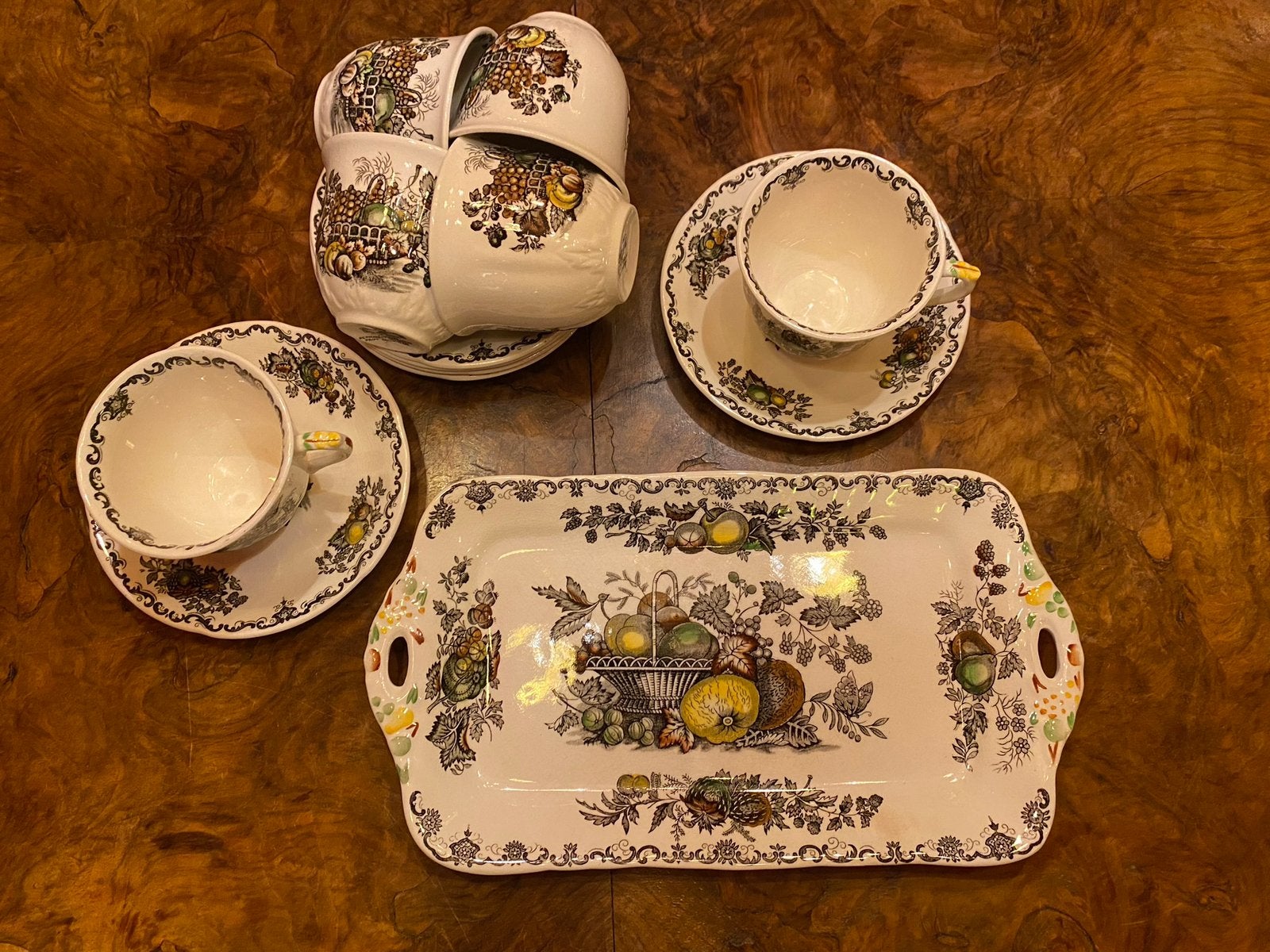 Mason’s kop en schoteld en cakeschaal, Ophalen